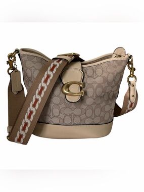 Coach CA113 Small Town Bucket Bag Signature Canvas Khaki Chalk Crossbody EUC